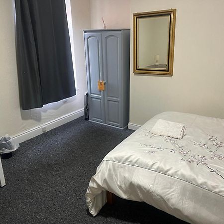 فندق Pc House لايستر المظهر الخارجي الصورة